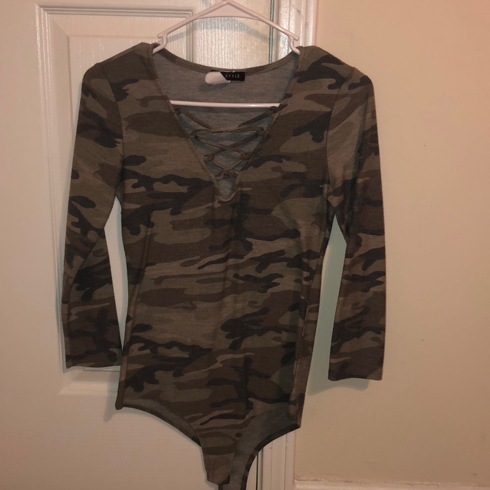 Camo top